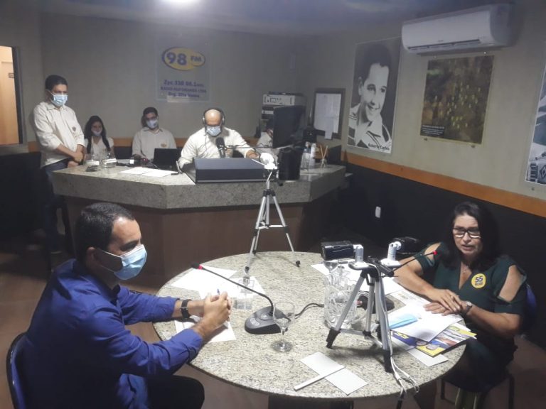 Rádio 98 FM promove debate entre candidatos a prefeito (a) de Campo Formoso (BA)