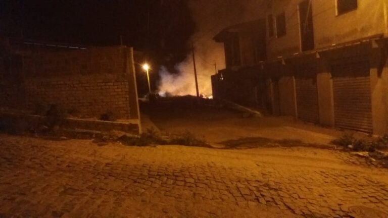 Incêndio destrói pasto em bairro de Campo Formoso