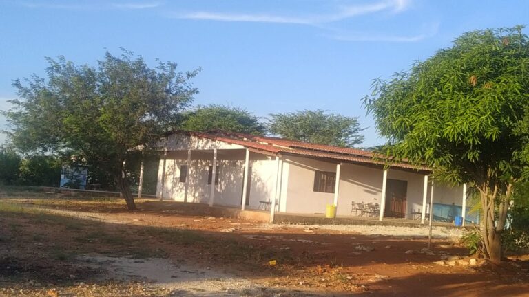 Coelba corta luz de escola e deixa alunos sem aula na zona rural de Campo Formoso