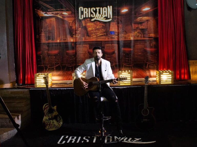 Compositor natural de Campo Formoso vence prêmio Grammy Latino