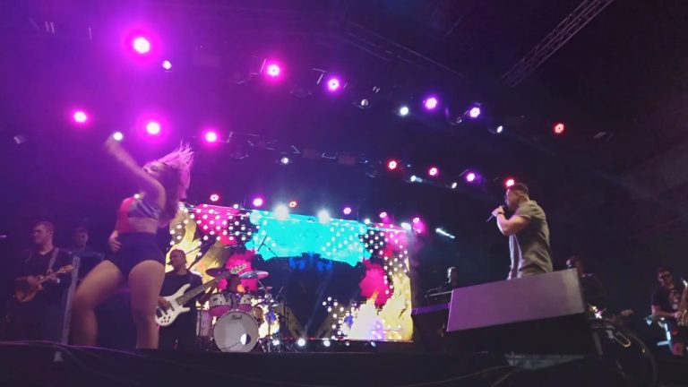 Festival de música atrai multidão para Campo Formoso