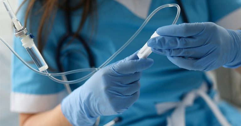 Secretário de saúde esclarece atraso de pagamento do piso da enfermagem para hospital de C. Formoso