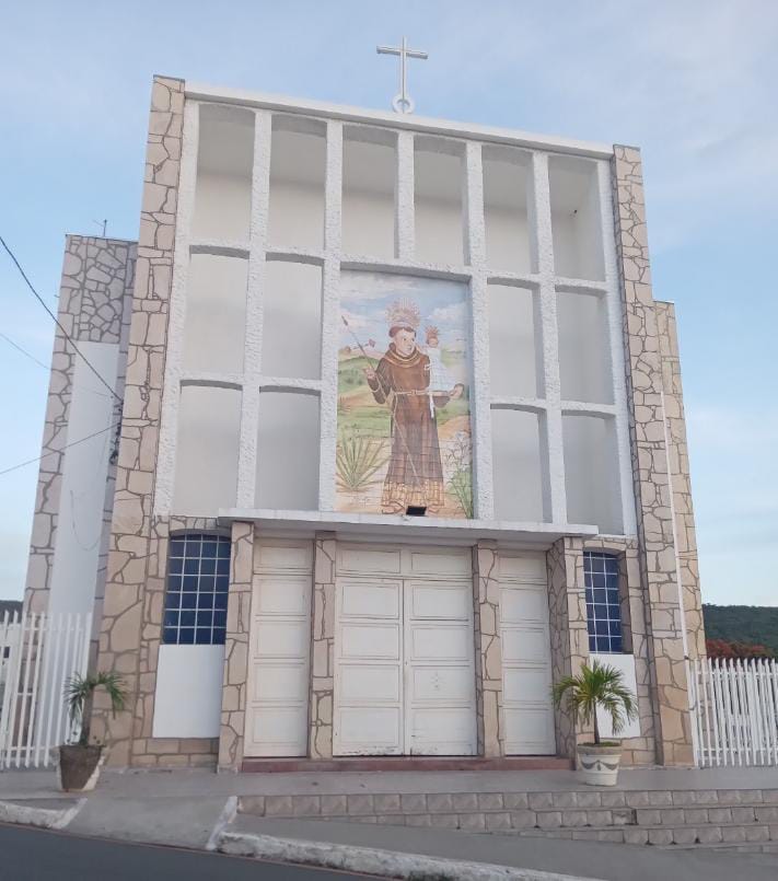 Igreja Católica de C.Formoso realiza missa de despedida do pároco frei Davi neste domingo(25)